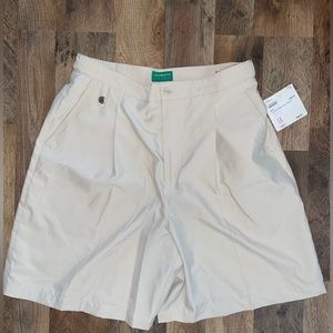 Liz Claiborne Lizgolf women’s size 14 NWT!!